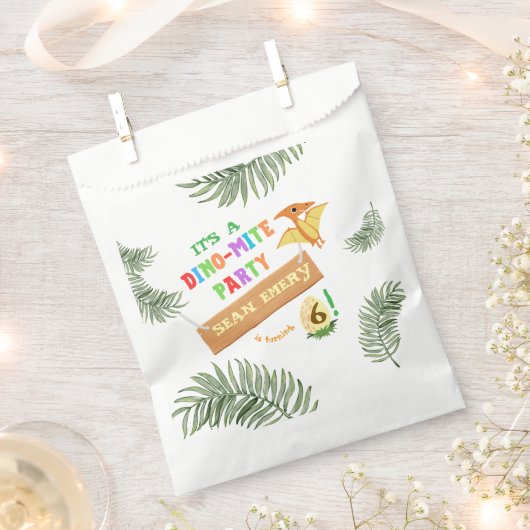 Roar in kleur: verbluffende dinosaurus bedankzakje (Geknipt)