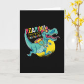 Roaring kinder Dinosaur Happy 100th Day Funny Gift Kaart (Gele Bloem)