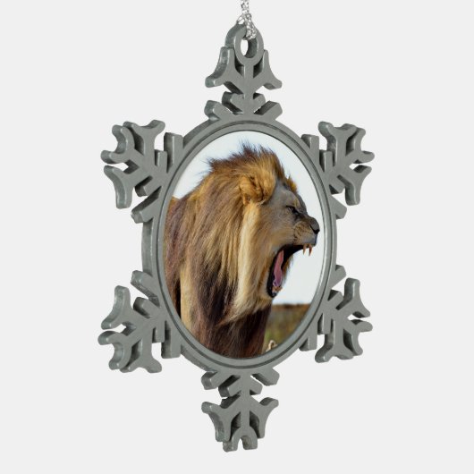 Roaring leeuw vol tanden tin sneeuwvlok ornament (Links)