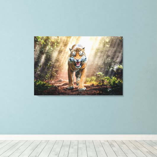 Roaring Tiger In het Oerwoud Fine Art 36x24 Canvas Afdruk (Insitu (Houten vloer))