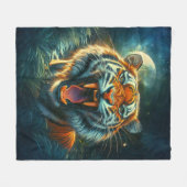 Roaring Tiger Moonlit Oerwoud Fleece Deken (Voorkant (Horizontaal))