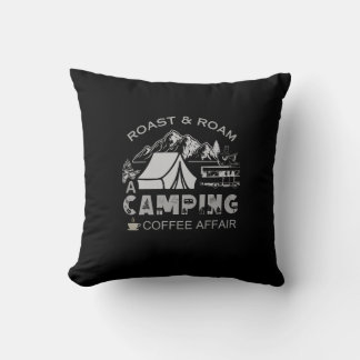 Roast & Roam-A Camping Koffie Affair Design Kussen