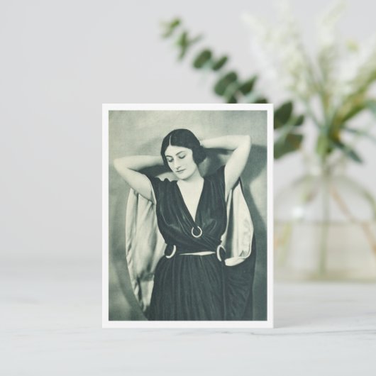 Roberta Arnold, Actress, 1920 Briefkaart (Staand voorkant)