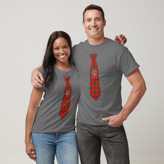 Robertson Scottish Badge & Tartan Necktie  T-shirt (Unisex)