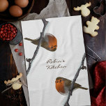 Robin Bird op Branch Personalized Kitchen Towel Theedoek<br><div class="desc">Een met de hand geschilderde robin zat op een sneeuwwintertak. Voeg gewoon jouw naam toe aan deze keukenhanddoek. Zijn naam is Bob.</div>