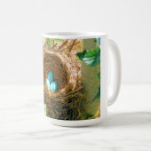 Robin eitjes zijn uitgekomen in een achtertuin boo koffiemok (Voorkant rechts)