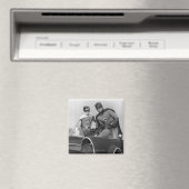 Robin en Batman staan in Batmobile Magneet (Insitu (Vaatwasser))