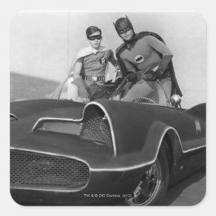 Robin en Batman staan in Batmobile Vierkante Sticker
