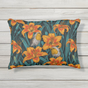 Robins en leliebloemen, sinaasappel en blauw buitenkussen