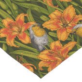 Robins en leliebloemen, sinaasappel en donkergroen korte tafelloper (Hoek)