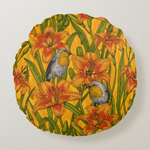 Robins en leliebloemen, sinaasappel en groen rond kussen