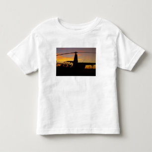 Robinson R44 helikopter bij zonsondergang Kinder Shirts