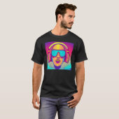 Robot Met Koptelefoon T-shirt (Voorkant volledig)