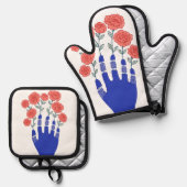 Robothand met bloeiende Rozen artwork Ovenwant & Pannenlap Set (Voorkant / Achterkant)