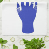 Robothand met bloeiende Rozen artwork Theedoek (Gevouwen)