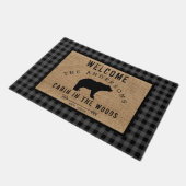 Robuust Beer Welkomstcabine in Bossen Familienaam Deurmat (Schuin)