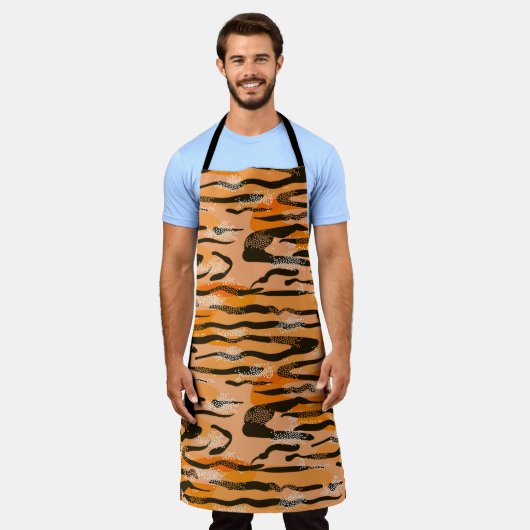 Robuust naadloos tijgerpatroon, perzikkleur schort (Gedragen)