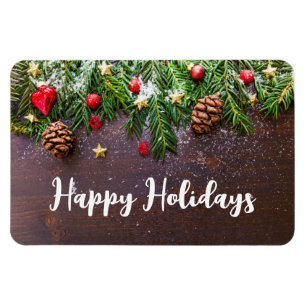 Robuuste kersttafel met pine en sneeuw magneet