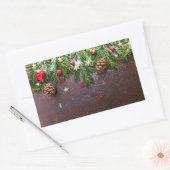 Robuuste kersttafel met pine en sneeuw rechthoekige sticker (Envelop)