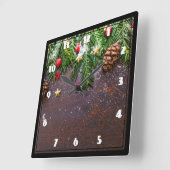 Robuuste kersttafel met pine en sneeuw vierkante klok (Hoek)