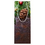 Robuuste kersttafel met pine en sneeuw wijn cadeautas (Voorkant)