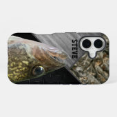 Robuuste Walleye Vist Camo naam Mannen iPhone 16 Hoesje (Achterkant horizontaal)