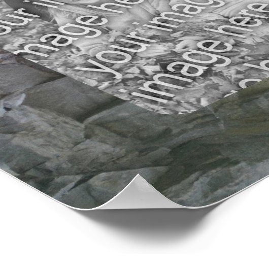 Rock Cliff Reflections in Pond Voeg uw foto toe Poster (Hoek)