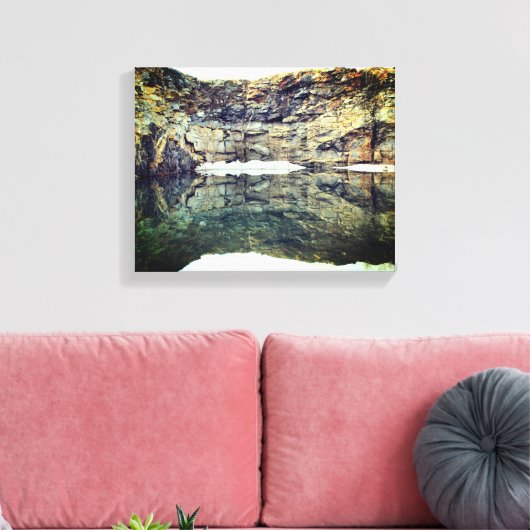 Rock Cliff Wall reflectie in Natuur 3 Canvas Afdruk (Insitu (Woonkamer))
