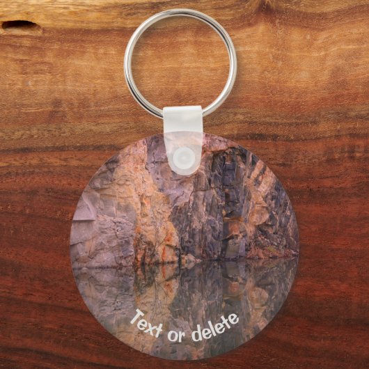 Rock Quarry Wall Reflections Sleutelhanger (Voorkant)