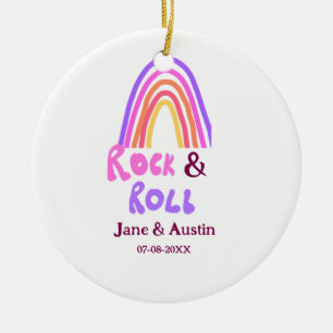 Rock & roll bruiloft koppel naam retro regenboog keramisch ornament