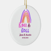 Rock & roll wedding add couple name retro rainbow  keramisch ornament (Rechts)