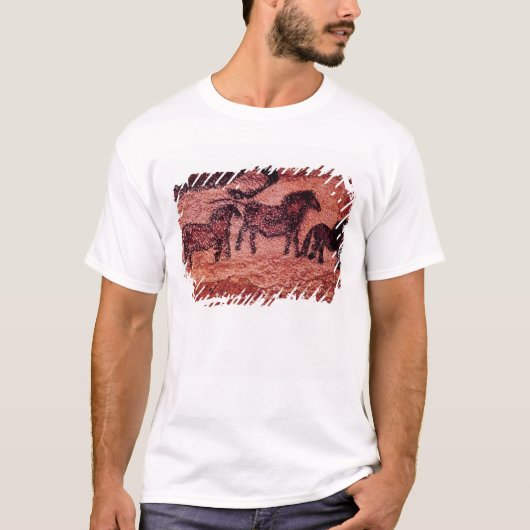 Rock-schilderij van tarpans, c.17000 BC T-shirt (Voorkant)