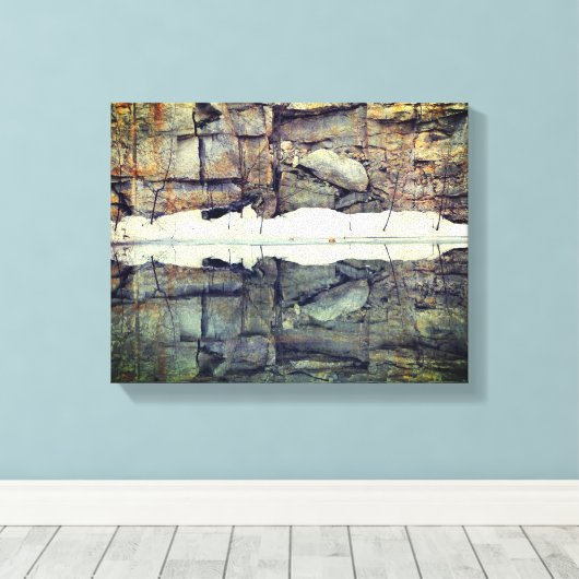 Rock Wall reflectie in Pond Natuur Canvas Afdruk (Insitu (Houten vloer))