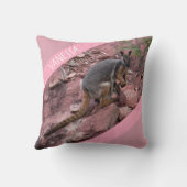 Rock Wallaby en Baby, roze accent meisjes Kussen (Achterkant)