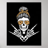 Rocker Skeleton Hand Rock op Leopard Messy Bun Hal Poster (Voorkant)