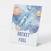 Rocket Fuel Outer Space planeten Jongen verjaardag Reclamebord Met Voetstuk (Voorkant)