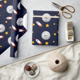 Rocket naar de maan en sterren op maat cadeaupapier