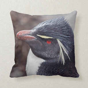 Rockhopper Penguin Pillow Kussen