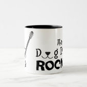 Rockin' Dog Dad Mug Tweekleurige Koffiemok (Center)
