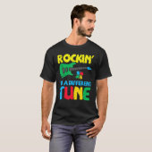 Rockin To Different Tune Guitar Autism Awareness M T-shirt (Voorkant volledig)
