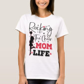 Rocking the Cheer Mom Life Grappig Cheerleading Co T-shirt (Voorkant)