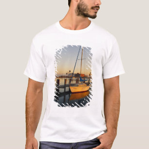 Rockport, Texas haven bij zonsondergang T-shirt