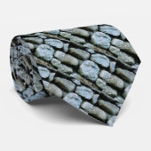 Rocks aan stropdas (Opgerold)