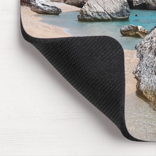 Rocks op het strand van Cala Mariolu op Sardinië m Muismat (Hoek)