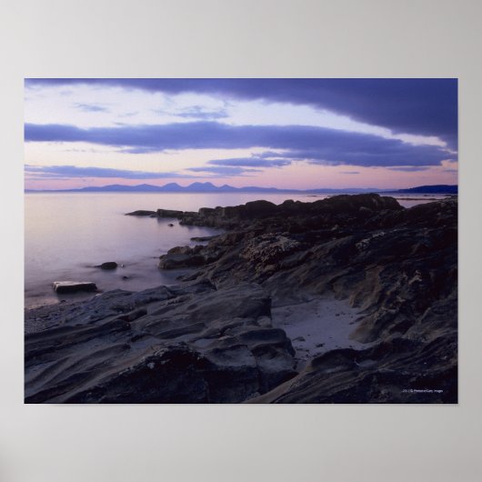 Rocky Coast bij Sunset in Kintyre, Argyll, Schotla Poster (Voorkant)