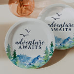 Rocky Mountain Adventure wacht op Baby shower Papieren Bordje<br><div class="desc">Dit rotsachtige avontuur in de bergen wacht op het bord van baby shower papier is perfect voor een baby shower in de buitenlucht. Het ontwerp is voorzien van een blauw en groen geverfd wildernis-landschap met waterverf pijnbomen,  vogels en bergen.</div>