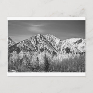 Rocky Mountain Autumn High in Black en White Briefkaart