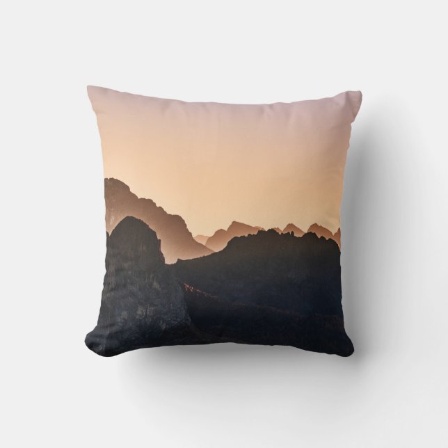 ROCKY MOUNTAIN KUSSEN (Voorkant)
