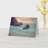Rocky Ocean Shore "Praying for You" Wenskaart Kaart (Gele Bloem)