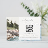 Rocky Pine Mountain Seascape Bruiloft QR Code RSVP Informatiekaartje (Staand voorkant)